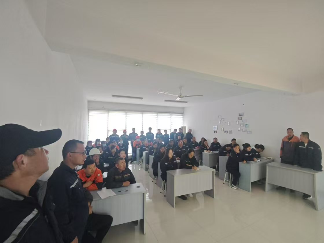 1742194230915510.jpg fb08f3aa6a7a8c4e5524d02d878af0a.jpg